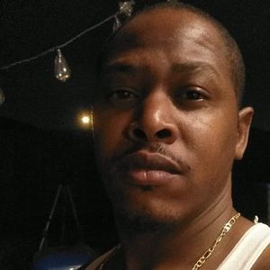 Meet your Posher, Adrian